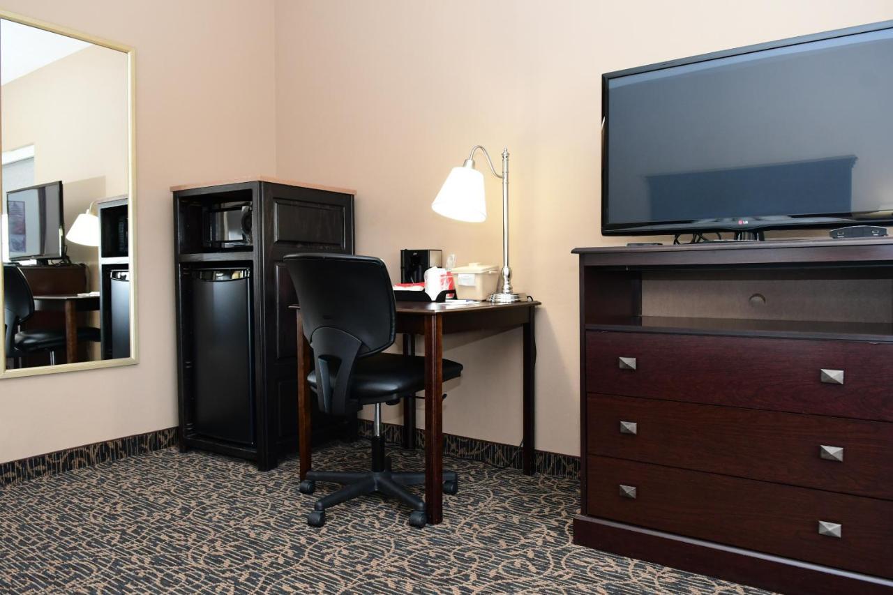 Cobblestone Inn & Suites - Denison | Majestic Hills Zewnętrze zdjęcie