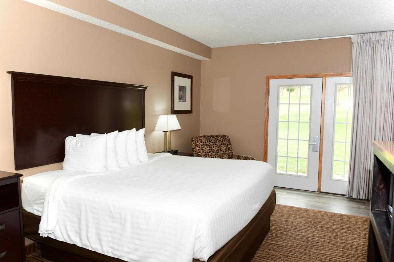 Cobblestone Inn & Suites - Denison | Majestic Hills Zewnętrze zdjęcie
