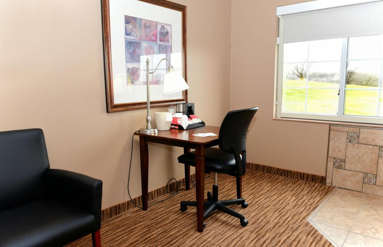 Cobblestone Inn & Suites - Denison | Majestic Hills Zewnętrze zdjęcie