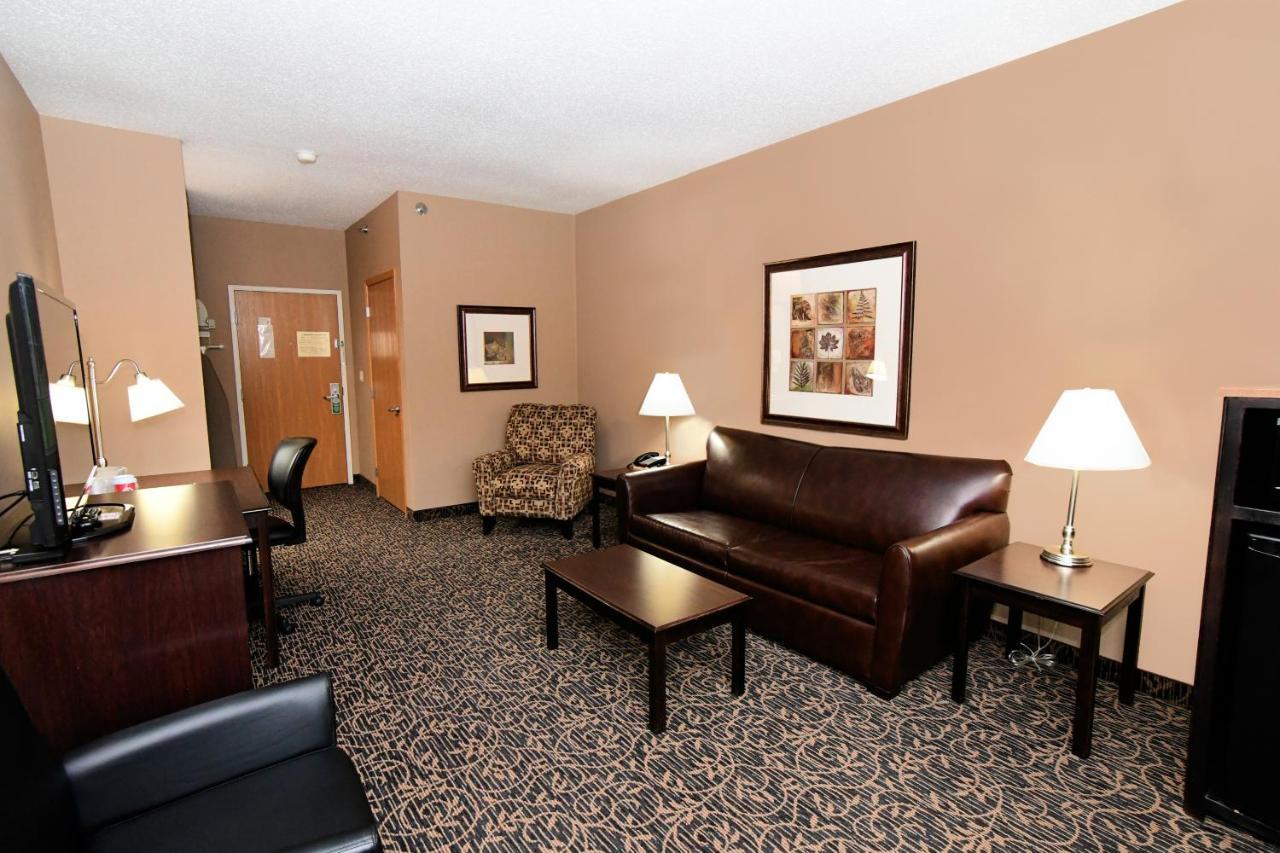 Cobblestone Inn & Suites - Denison | Majestic Hills Zewnętrze zdjęcie